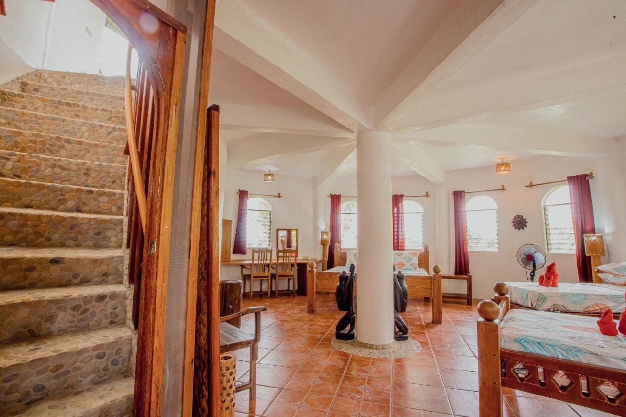 Atremaru Jungle Retreat Hotel Puerto Princesa Ngoại thất bức ảnh
